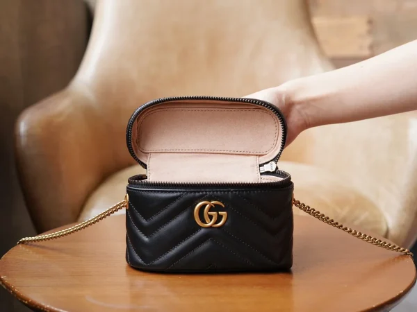 GUCCI GG Marmont黑色皮革手挽包-699515：圖片 11