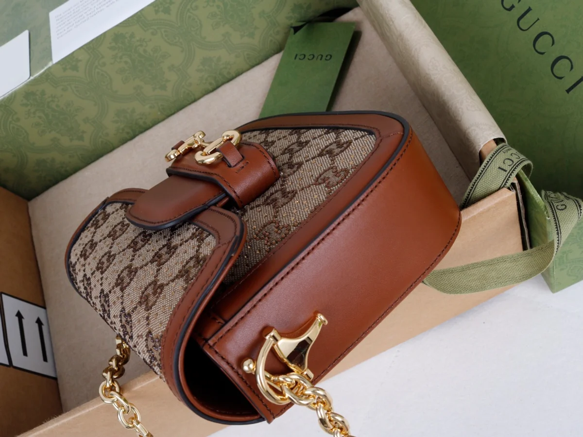 GUCCI 馬銜扣1955馬銜扣迷你棕色帆布斜揹包-675801 7 GUCCI 馬銜扣1955馬銜扣迷你棕色帆布斜揹包-675801