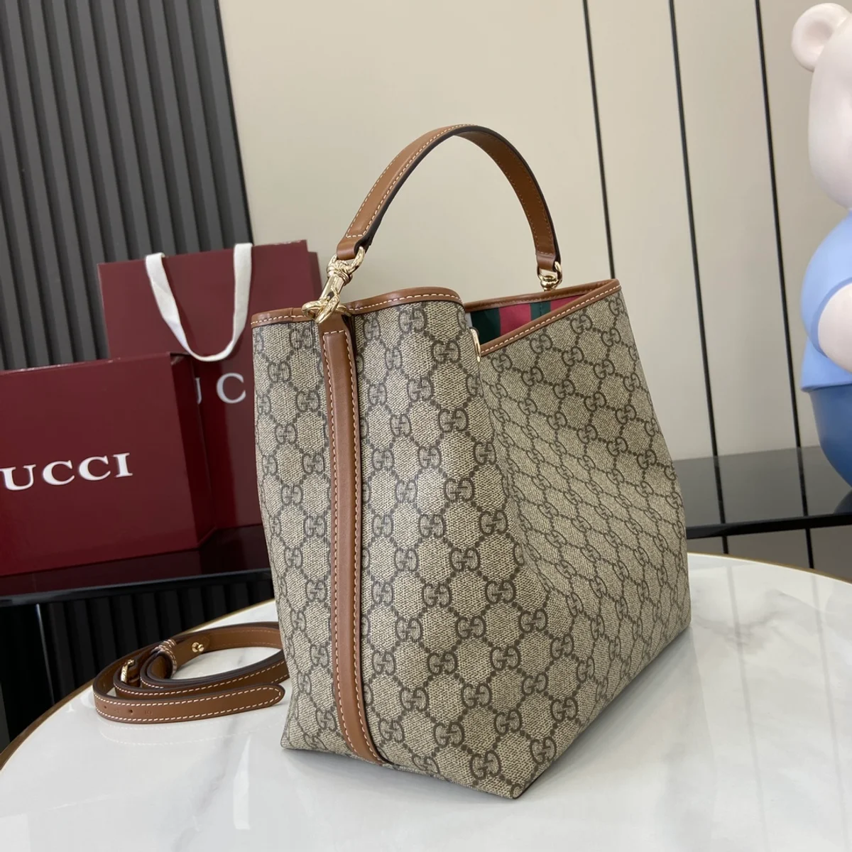 GUCCI GG Emblem小號米棕帆布肩揹包-815103 3 GUCCI GG Emblem小號米棕帆布肩揹包-815103