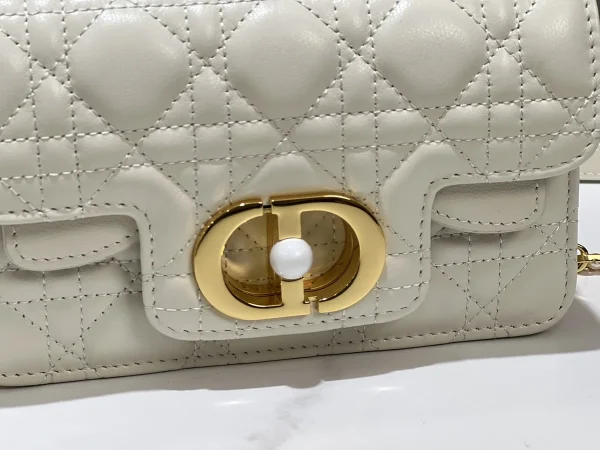 Dior Jolie mini 奶白小牛皮斜背包-M9272：圖片 4