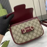 GUCCI Horsebit 1955迷你紅色皮革肩揹包-815205：圖片 8