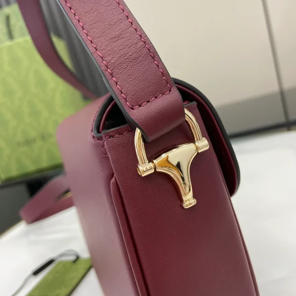 GUCCI Horsebit 1955米紅帆布肩揹包-815205：圖片 6
