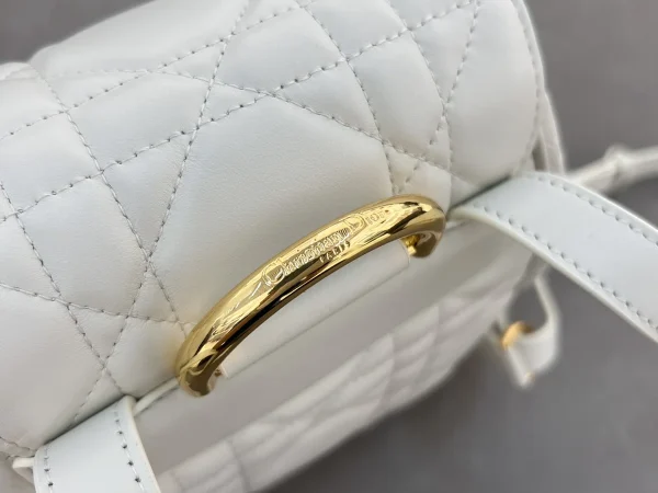 Dior Caro 奶白羊皮雙肩背包中號MM：圖片 8