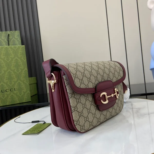 GUCCI Horsebit 1955小號紅色皮革肩揹包-815178：圖片 3