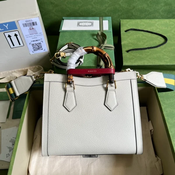 GUCCI Diana小號白色皮革手提包-702721：圖片 3