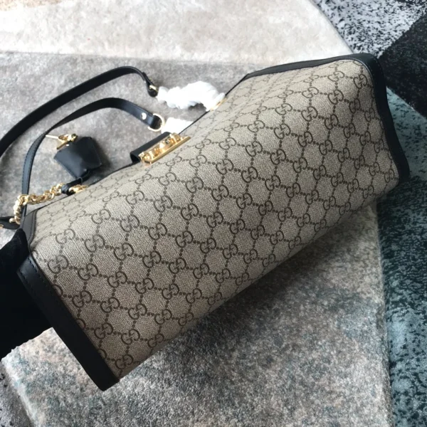 GUCCI GG Supreme中號米棕帆布肩揹包-479197：圖片 5