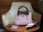 GUCCI Diana迷你白色皮革手挽包-702732：圖片 2