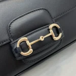 GUCCI Horsebit 1955小號米黑塗層手提包-815206：圖片 6