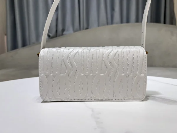 Dior Miss 白色小牛皮翻蓋包小號PM-M2610：圖片 4