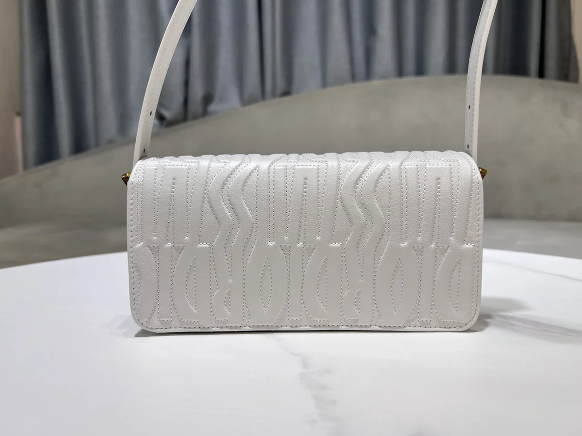 Dior Miss 白色小牛皮翻蓋包小號PM-M2610 4 Dior Miss 白色小牛皮翻蓋包小號PM-M2610