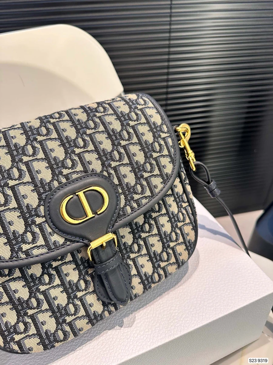 Dior Bobby 藍色斜挎包中號MM-M9319 6 Dior Bobby 藍色斜挎包中號MM-M9319