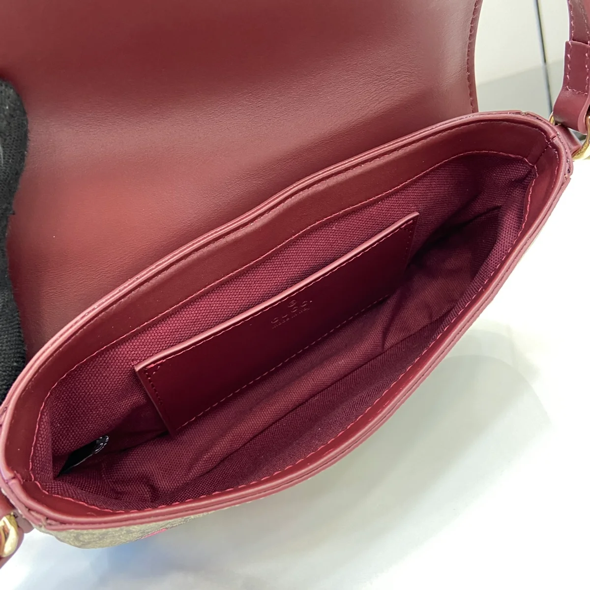 GUCCI GG Monogram小號米棕塗層布斜揹包-818764 8 GUCCI GG Monogram小號米棕塗層布斜揹包-818764