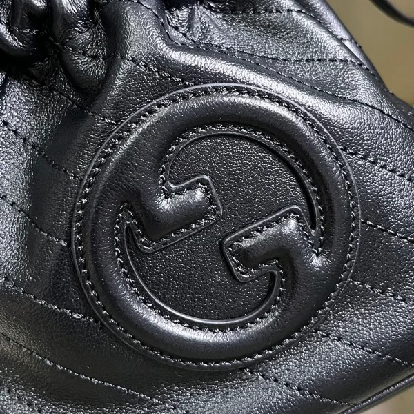 GUCCI Gucci Blondie迷你金色金屬水桶包-760313：圖片 6