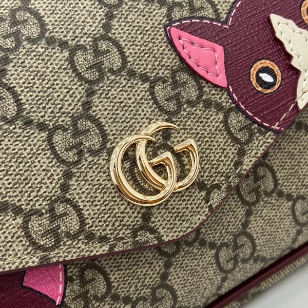 GUCCI GG Monogram小號米棕塗層布斜揹包-818764：圖片 6