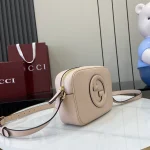 GUCCI Blondie迷你紅色滑面皮革斜揹包-820429：圖片 3