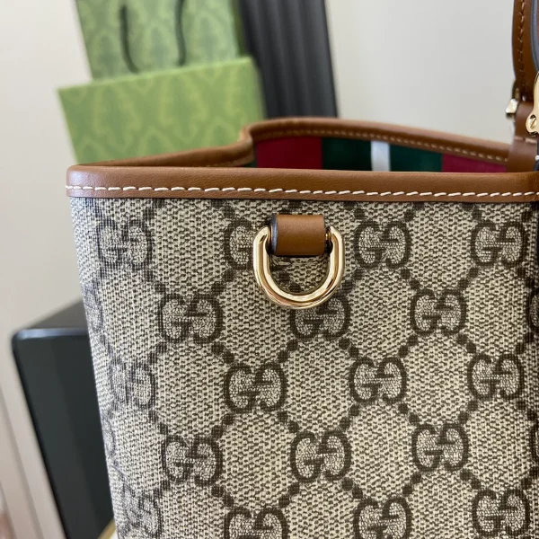 GUCCI GG Emblem中號米棕皮革手提包-815213：圖片 7