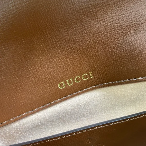 GUCCI Horsebit 1955迷你白色皮革肩揹包-781387：圖片 10