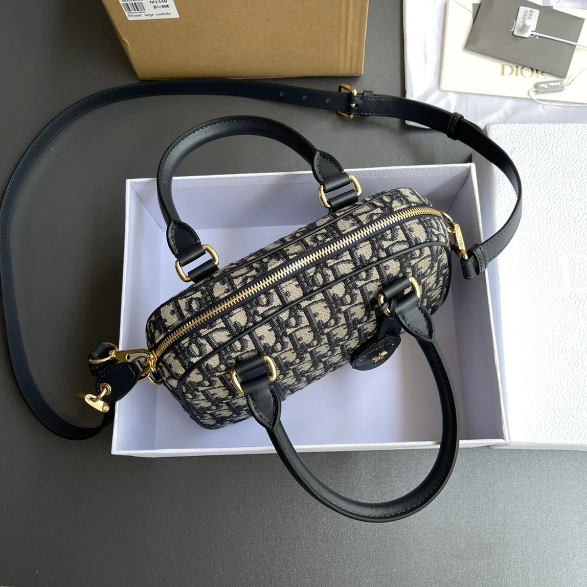 Dior D-Vibe 藍色皮革斜挎包中號MM-M1340 13 Dior D-Vibe 藍色皮革斜挎包中號MM-M1340