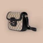 GUCCI Horsebit 1955黑色皮革肩揹包-815205
