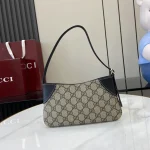 GUCCI GG Emblem超迷你米棕帆布肩背包-820696：圖片 4