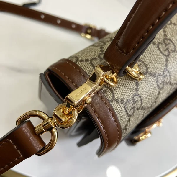 GUCCI Horsebit 1955迷你白色皮革肩揹包-781387：圖片 7