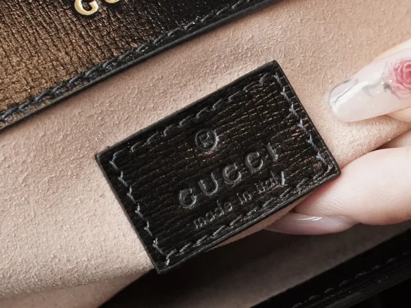 GUCCI Horsebit 1995黑色皮革斜挎包-735178：圖片 9