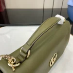 GUCCI GG Milano小號紅色絎縫皮革斜揹包-806016：圖片 7
