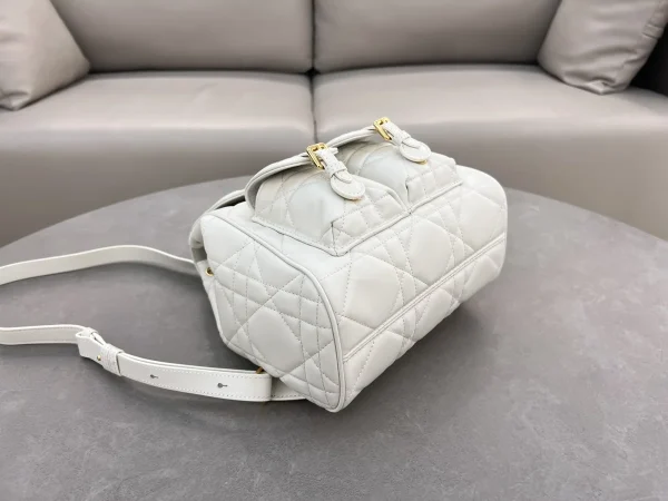 Dior Caro 奶白羊皮雙肩背包中號MM：圖片 5