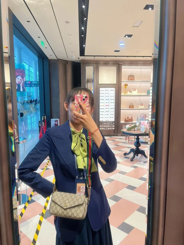 GUCCI Ophidia米棕帆布斜揹包-764961：圖片 4