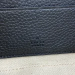 GUCCI GG Emblem迷你黑色粒面超迷你包-815949：圖片 10