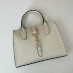GUCCI 2024春夏系列春夏象牙粒面手提包-795349：圖片 6