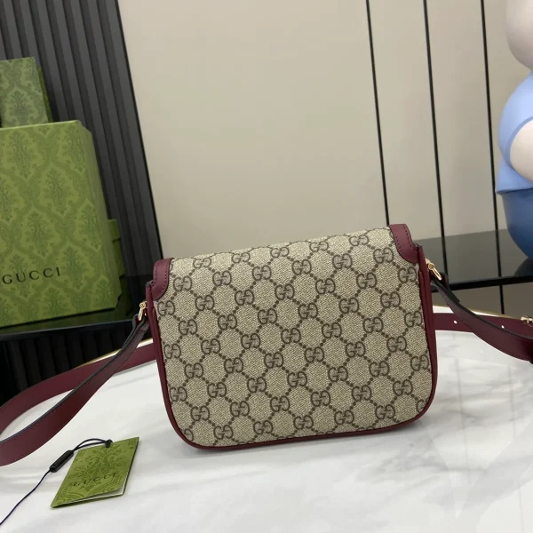 GUCCI Horsebit 1955迷你紅色皮革肩揹包-815205：圖片 4