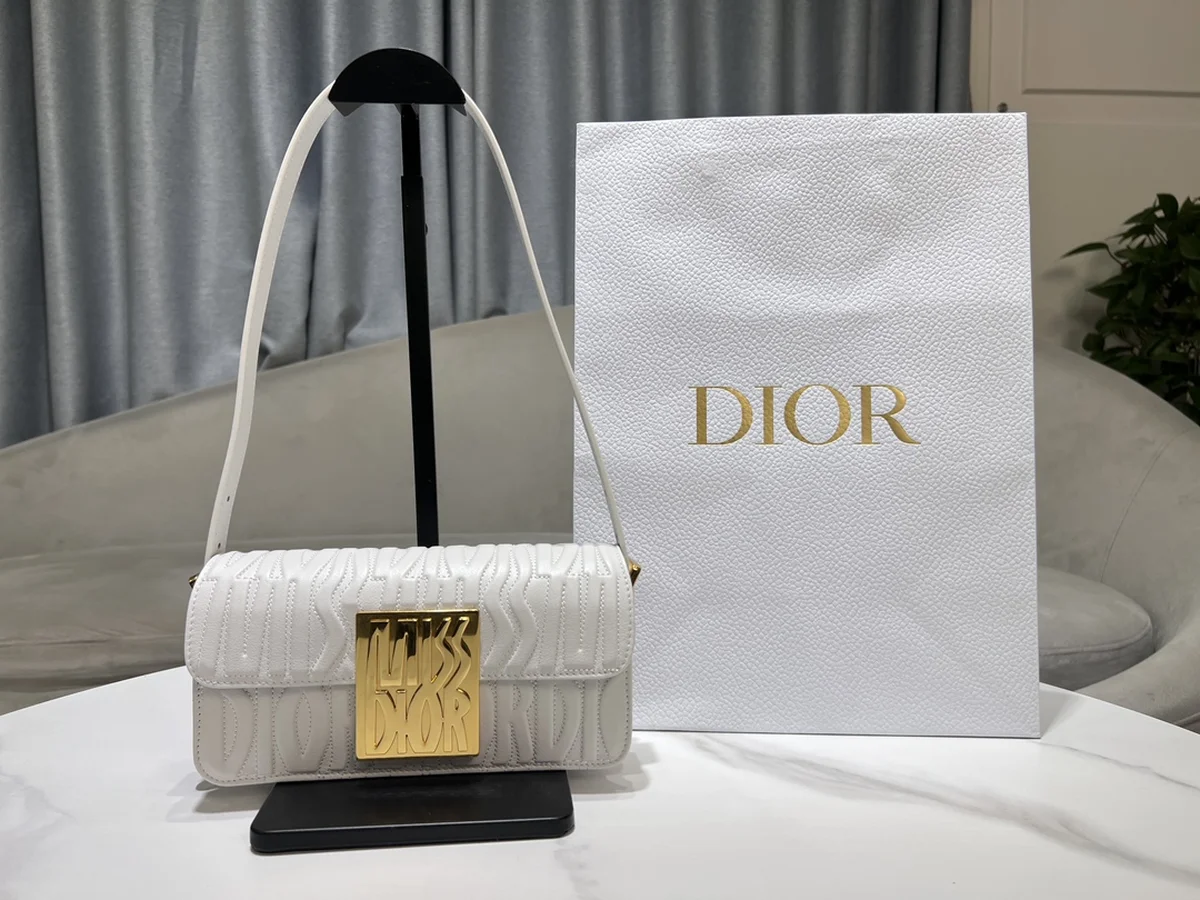 Dior Miss 白色小牛皮翻蓋包小號PM-M2610 2 Dior Miss 白色小牛皮翻蓋包小號PM-M2610