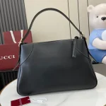 GUCCI GG Emblem大號米棕帆布單肩包-815217：圖片 4