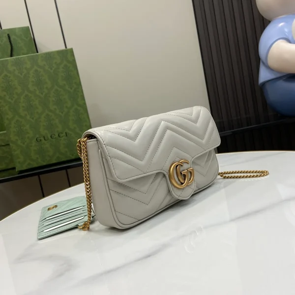 GUCCI GG Marmont迷你紅色皮革斜挎包-751526：圖片 3