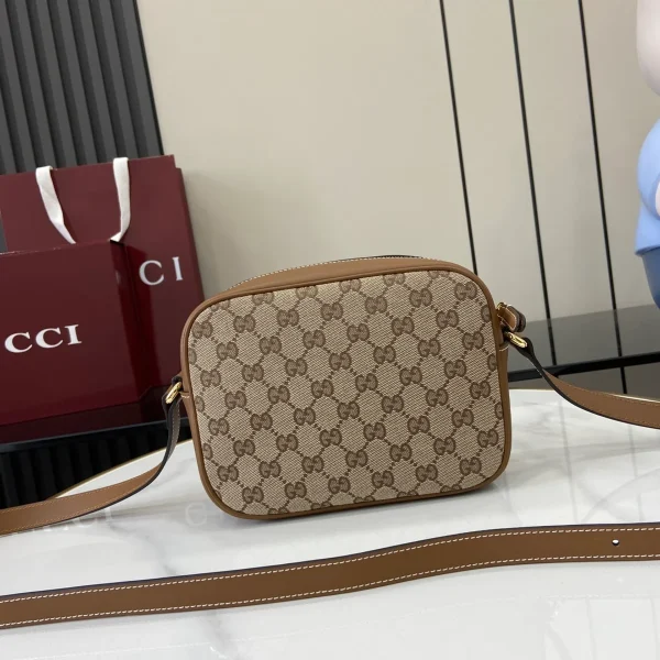 GUCCI Blondie迷你淺粉皮革斜揹包-820429：圖片 4