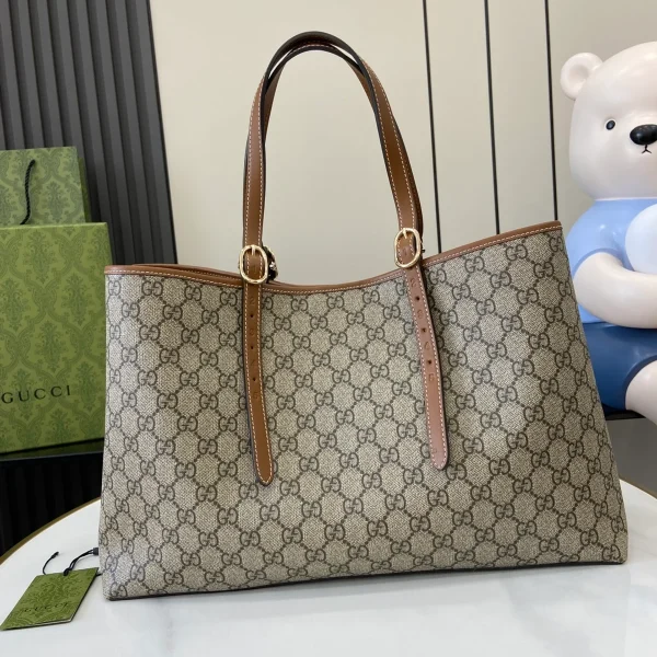 GUCCI GG Emblem中號米棕皮革手提包-815213：圖片 4