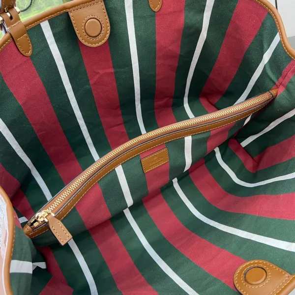GUCCI GG Emblem中號米棕皮革手提包-815213：圖片 9