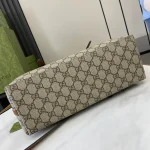 GUCCI GG Emblem小號米棕皮革手提包-815214：圖片 5