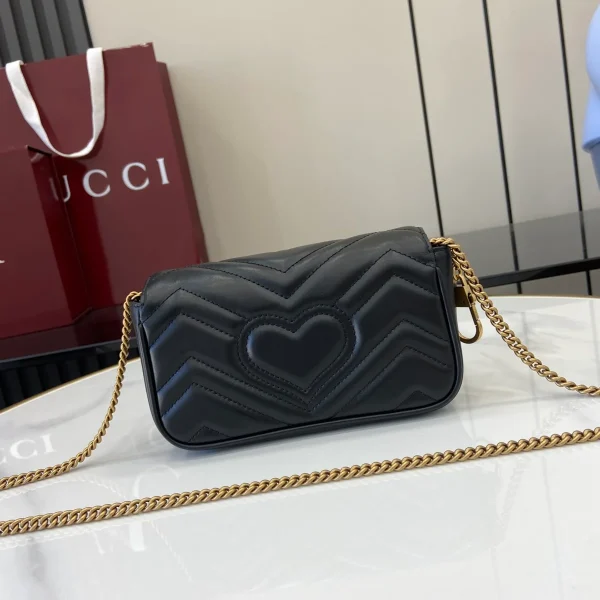 GUCCI GG Marmont迷你粉紅皮革斜揹包-476433：圖片 4