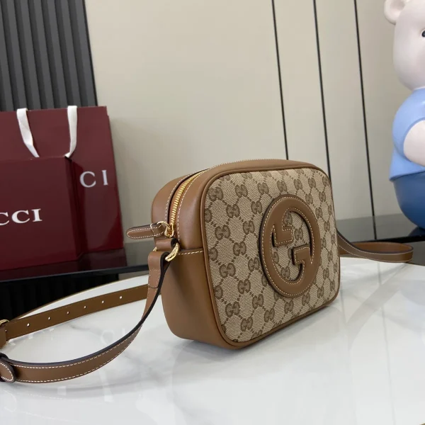 GUCCI Blondie迷你淺粉皮革斜揹包-820429：圖片 3