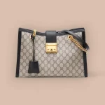 GUCCI GG Supreme中號米棕帆布肩揹包-479197