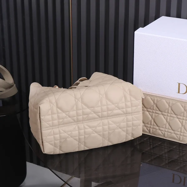 Dior Toujours 象牙色小牛皮托特包中號MM-M2821：圖片 10