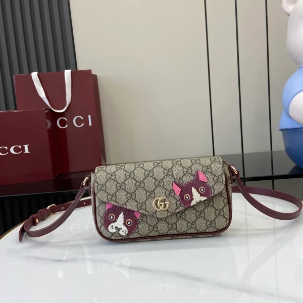 GUCCI GG Monogram小號米棕塗層布斜揹包-818764：圖片 2