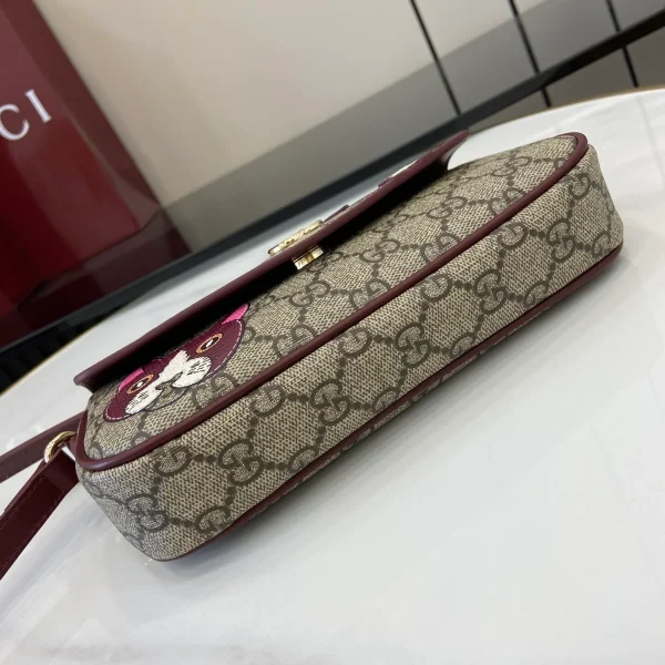 GUCCI GG Monogram小號米棕塗層布斜揹包-818764：圖片 5