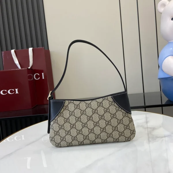 GUCCI GG Emblem超迷你米棕帆布肩背包-820696：圖片 2