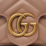 GUCCI GG Marmont黑色小號皮革斜揹包-476433：圖片 10