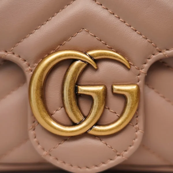 GUCCI GG Marmont黑色小號皮革斜揹包-476433：圖片 10