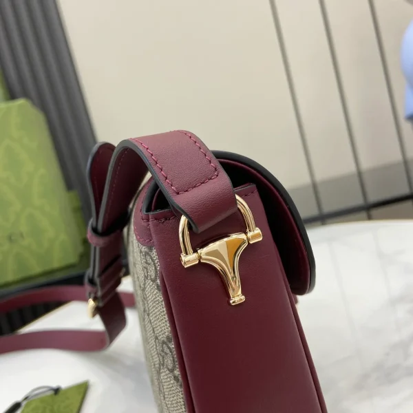 GUCCI Horsebit 1955迷你紅色皮革肩揹包-815205：圖片 7
