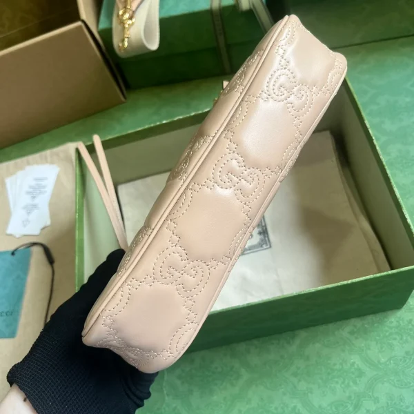 GUCCI GG Quilted中號粉米皮革斜背包-735049：圖片 4